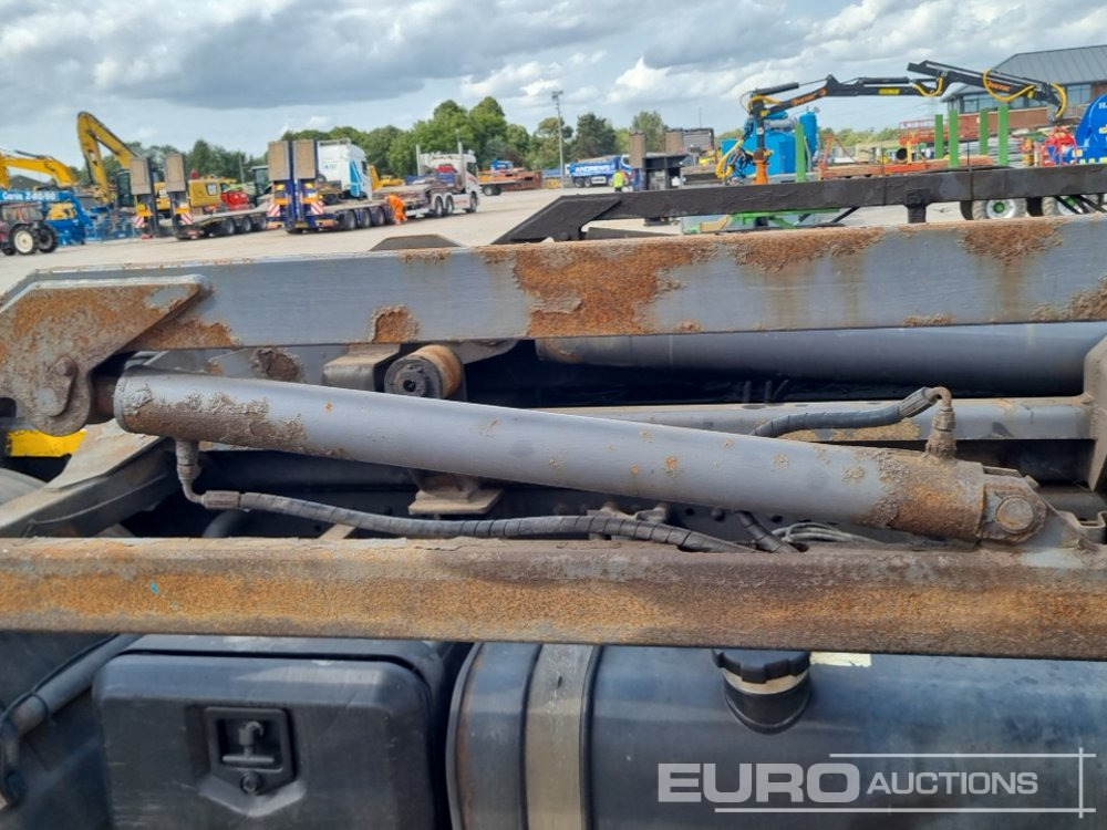 Camión multibasculante 2012 MAN 35.360