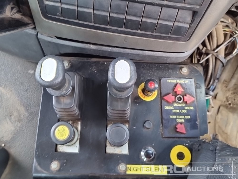 Camión multibasculante 2012 MAN 35.360