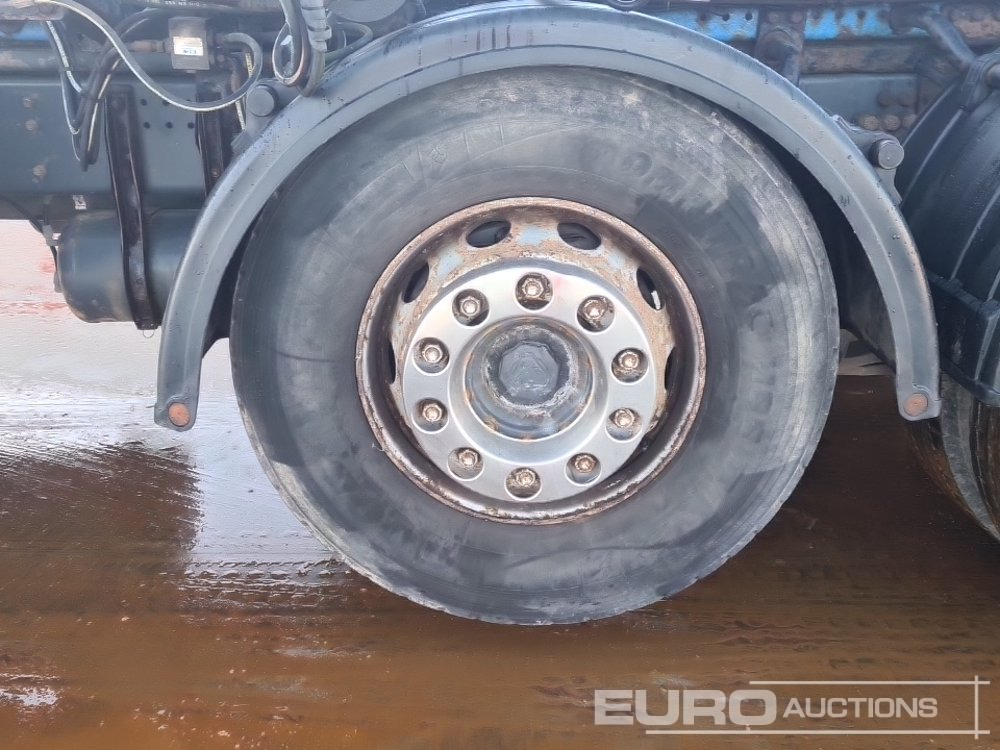 Camión multibasculante 2012 Scania P360