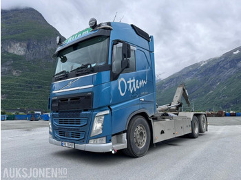 Camión multibasculante  2016 Volvo FH540 - Krokbil - JOAB krokløft med fjernstyring - Bevogrip sandstøere - Nylig EU godkjent