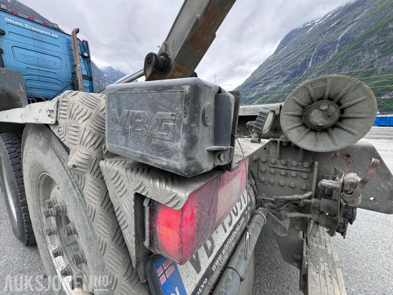 Camión multibasculante 2016 Volvo FH540 - Krokbil - JOAB krokløft med fjernstyring - Bevogrip sandstøere - Nylig EU godkjent