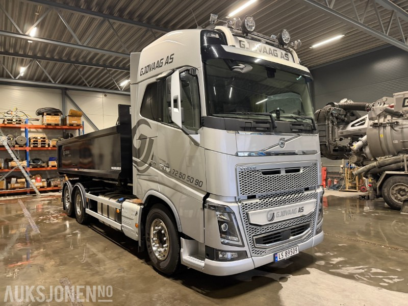Camión multibasculante 2018 Volvo FH16 750 Krokbil 6x2 med lav kilometerstand