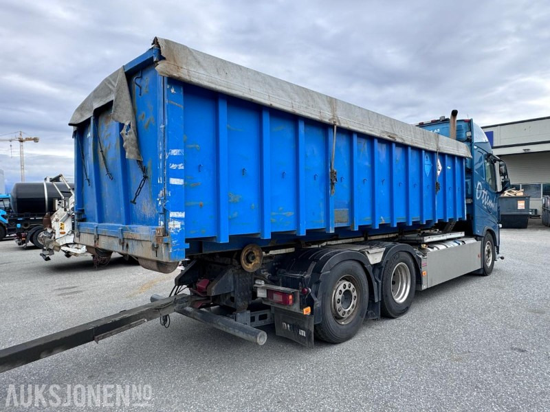 Camión multibasculante 2019 Volvo FH 540 - Krokbil - Fjernstyrt Palfinger krokløftpåbygg med knekk på tårn - Nylig EU godkjent