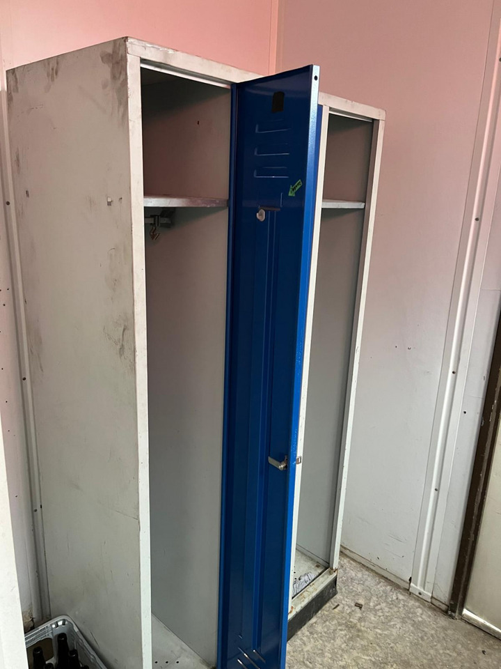 Camión multibasculante Abrollcontainer Containeranlage für Asbestsanierung