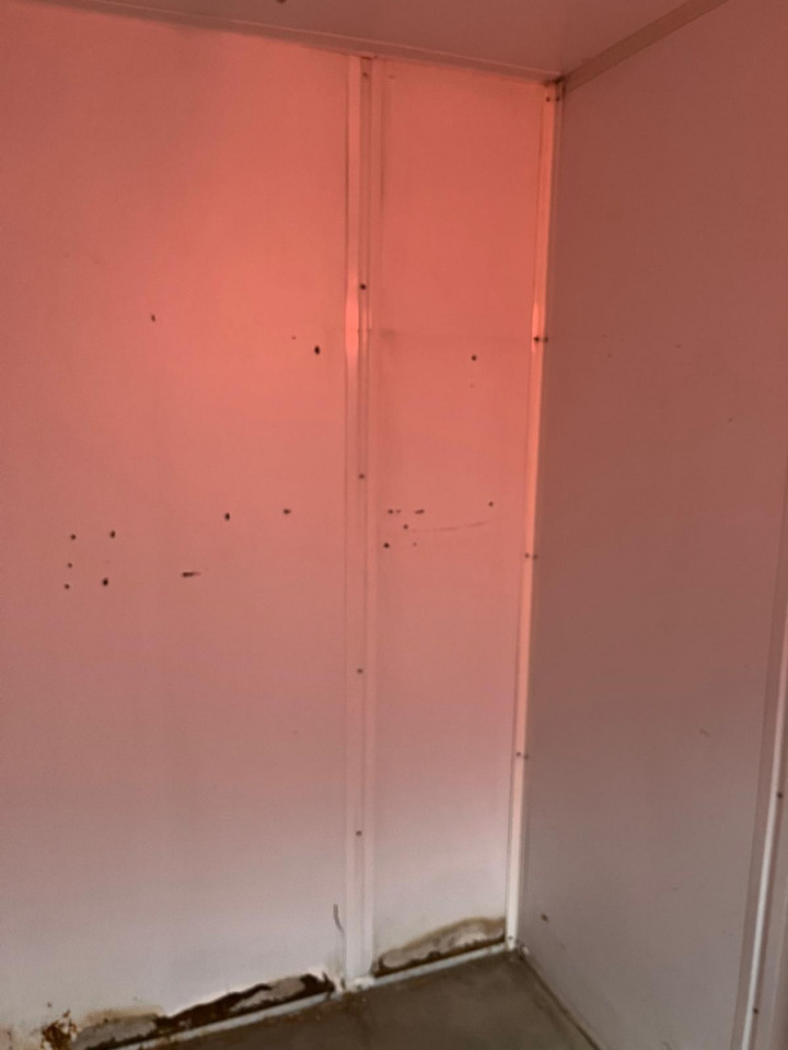 Camión multibasculante Abrollcontainer Containeranlage für Asbestsanierung