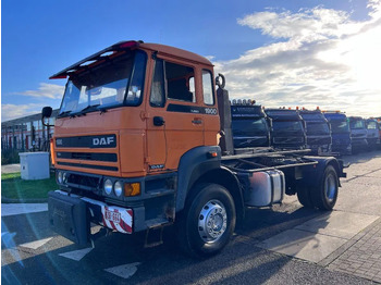 Camión multibasculante DAF 1900 TURBO 4X4 HOOKLIFT