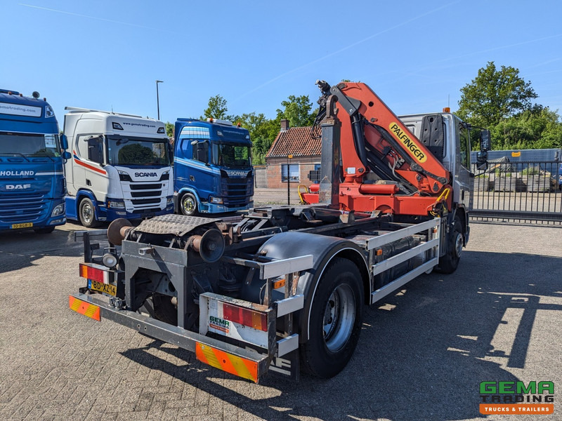 Camión multibasculante DAF 75.240 4x2 Dagcab Euro1 - Haakarm 14T + Palfinger PK11000 - Afstandsbediening