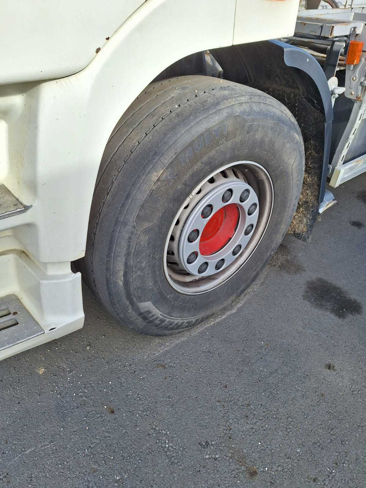 Camión multibasculante DAF CF