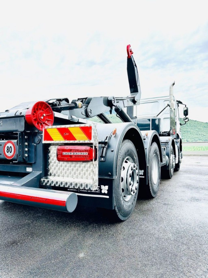 Camión multibasculante DAF CF85 NUOVO SCARRABILE