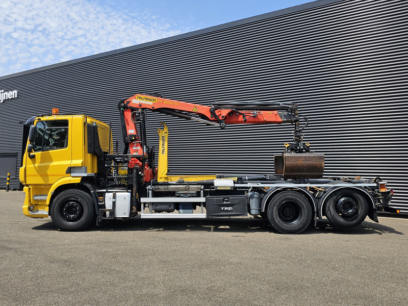 Camión multibasculante DAF CF 330 6x2-4 / PALFINGER CRANE + HOOKLIFT