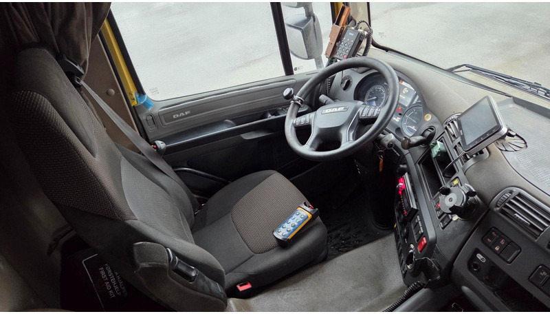 Camión multibasculante DAF CF 370 6X2*4