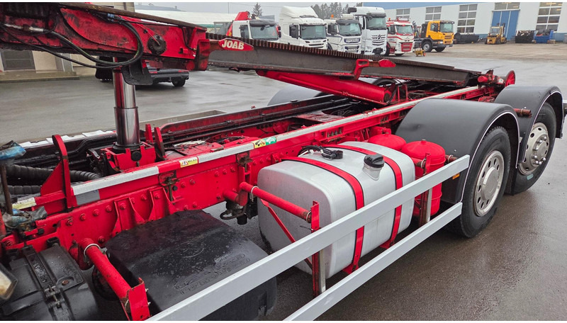 Camión multibasculante DAF CF 370 6X2*4