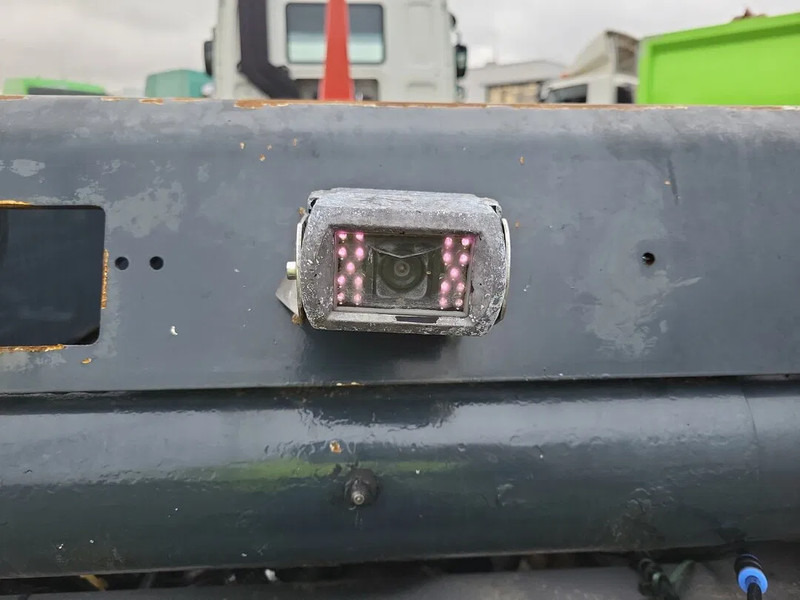 Camión multibasculante DAF CF 440