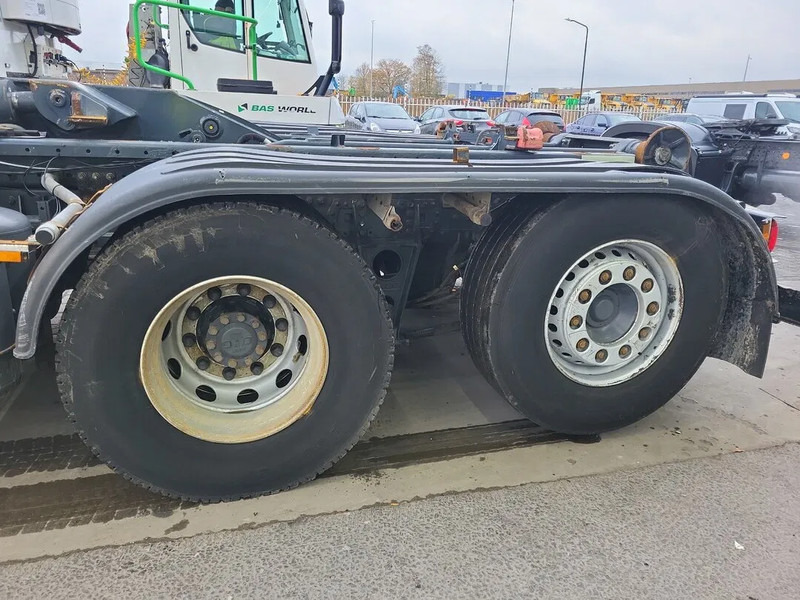 Camión multibasculante DAF CF 440