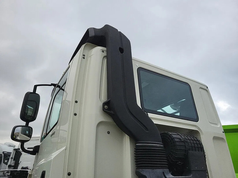 Camión multibasculante DAF CF 440