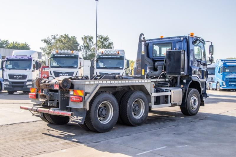 Camión multibasculante DAF CF 450+E6+INTARDER