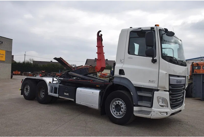 Camión multibasculante DAF CF 460