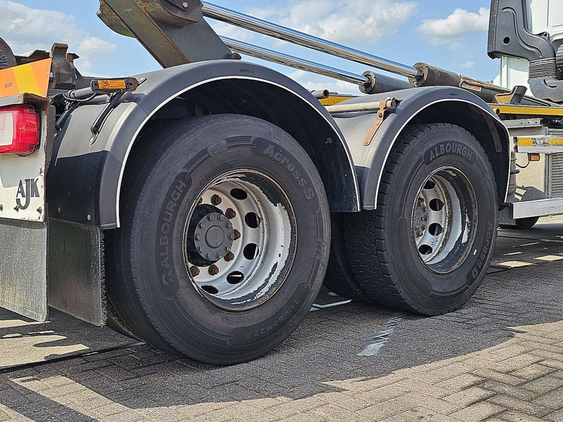 Camión multibasculante DAF CF 460 6X2 FAS AJK 20T HOOK