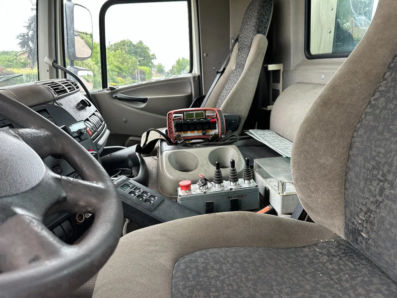 Camión multibasculante DAF CF 75 //250 !!KRAAN/HAAK!! RADIO REMOTE!!