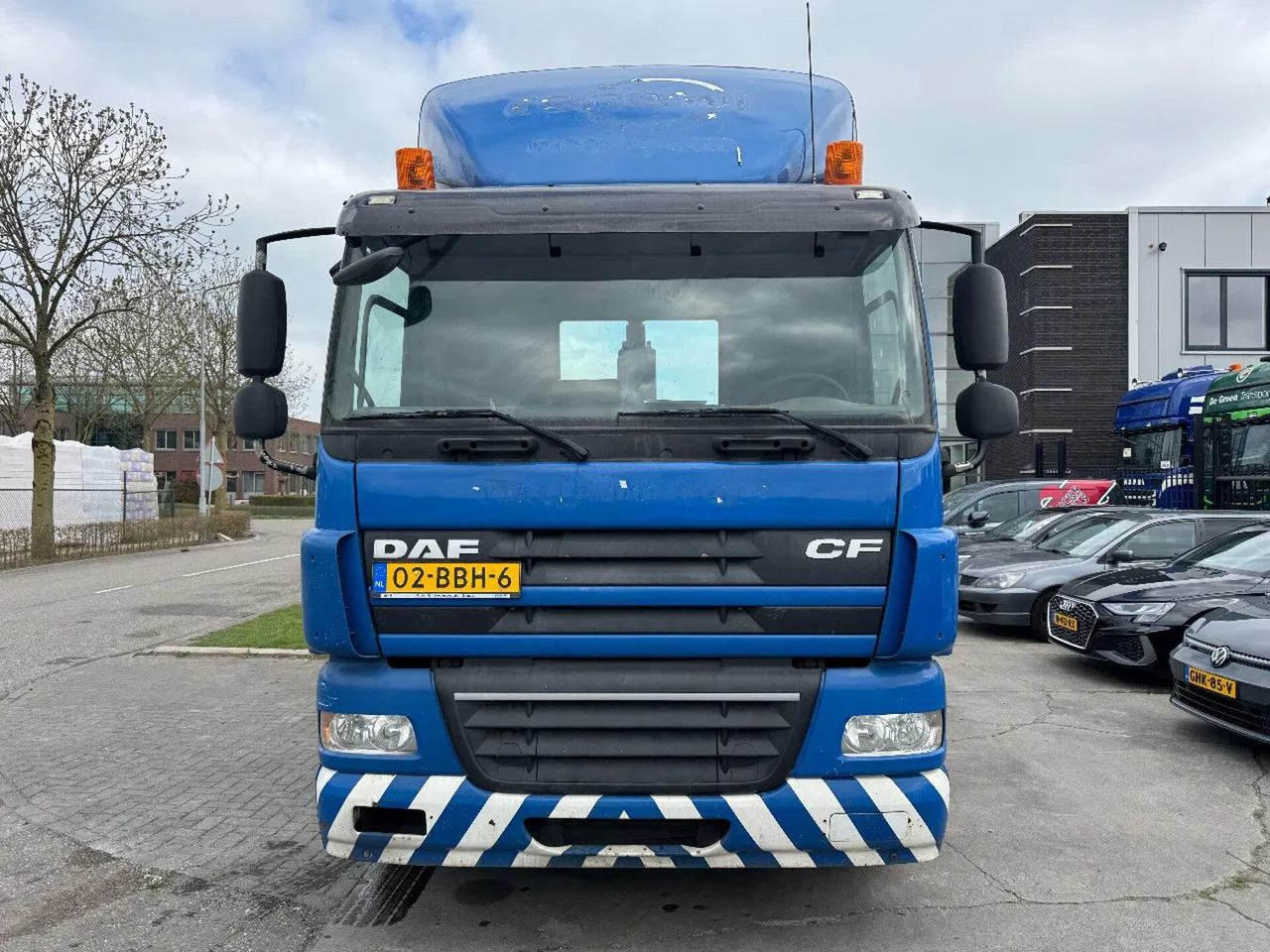 Camión multibasculante DAF CF 85.360 EURO 5 6X2 25T VDL HOOK TÜV 11-2025