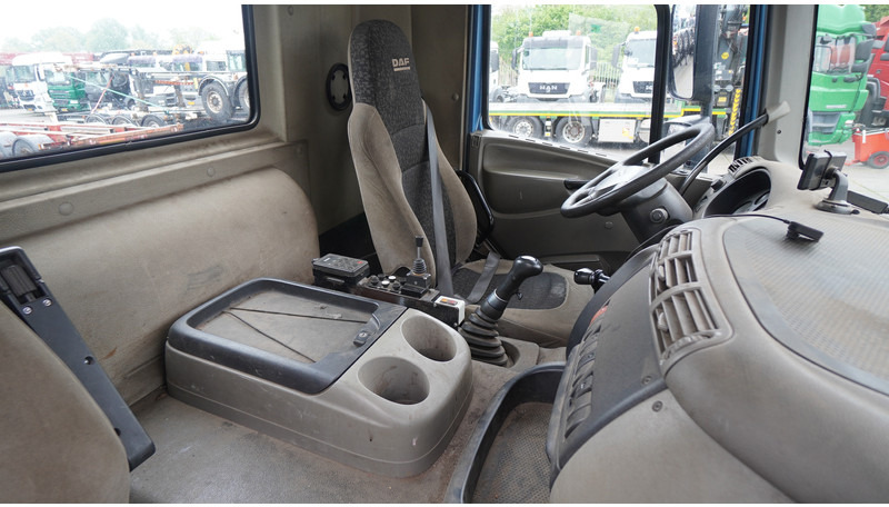Camión multibasculante DAF CF 85.410 6X2 HOOKARM SYSTEM 681.000KM