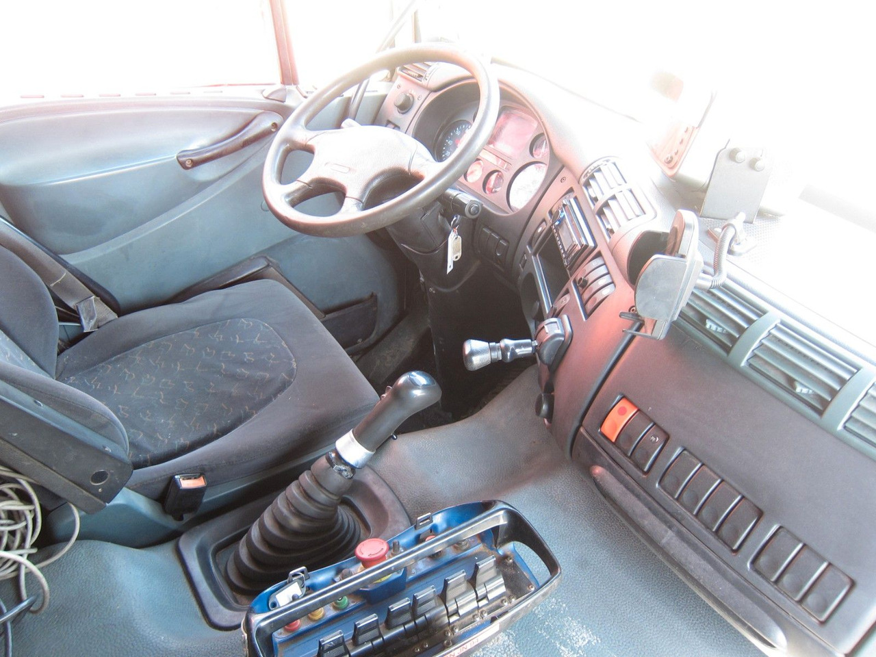 Camión multibasculante DAF CF 85 480 6x2 HMF 2220 3xhydr Remote Manual E3