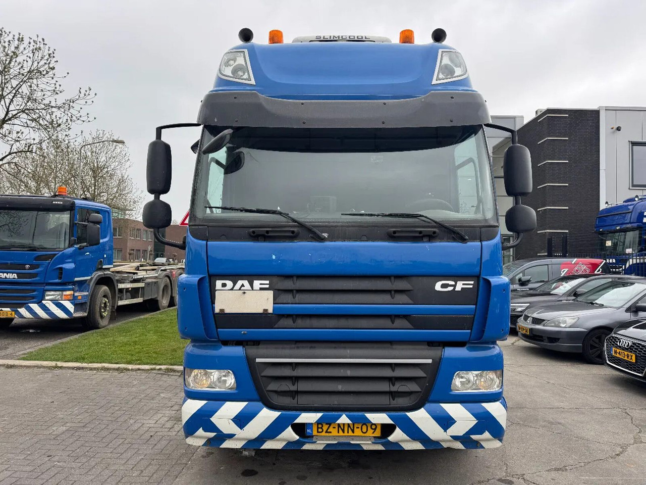 Camión multibasculante DAF CF 85 6X2 - EURO 5 + VDL HOOK + LIFT AXLE + TÜV