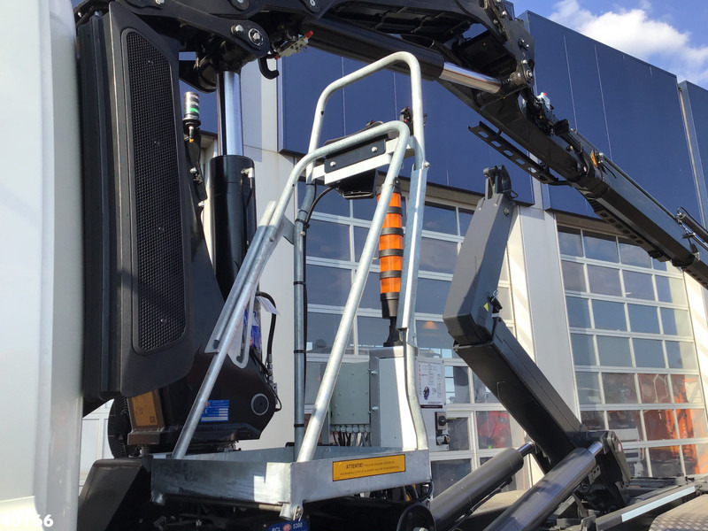 Camión multibasculante DAF FAN CF 430 HMF 23 ton/meter laadkraan + Welvaarts Weighing system