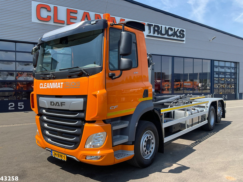 Camión multibasculante DAF FAN CF 430 VDL 21 Ton haakarmsysteem