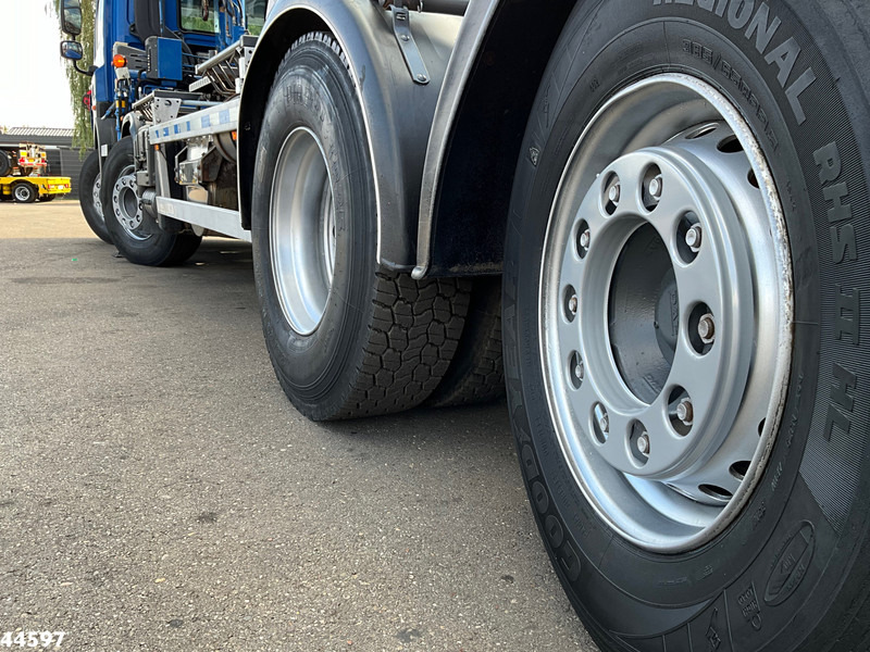 Camión multibasculante DAF FAX 85 CF 360 8x2 Euro 5 Hiab 16 Tonmeter laadkraan