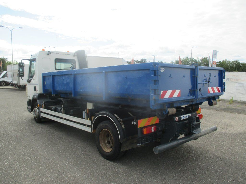 Camión multibasculante DAF LF 12.250