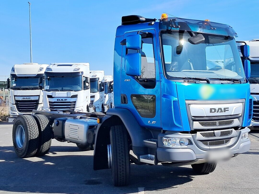 Camión multibasculante DAF LF 290 FA 4x2 LF 290 FA 4x2, Nebenantrieb, Navi, Abrollanlage HYVA T12-45