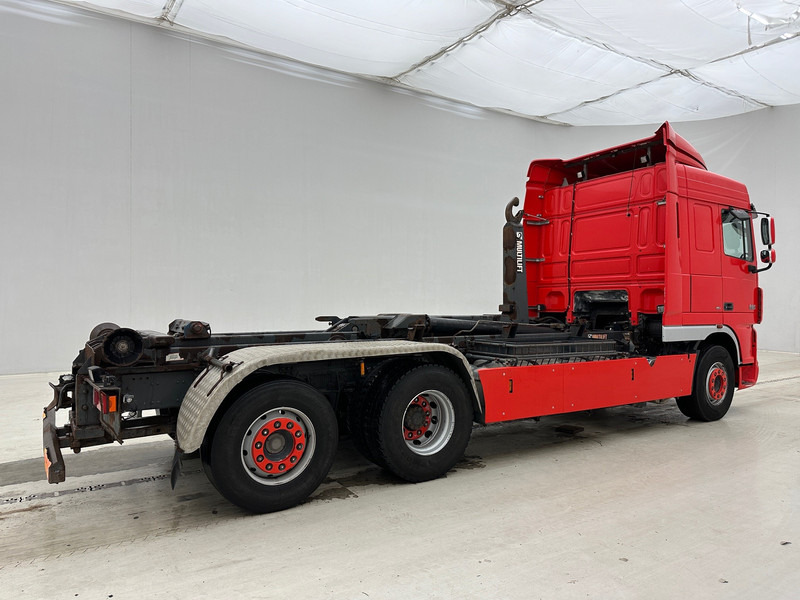Camión multibasculante DAF XF105.410 Space Cab