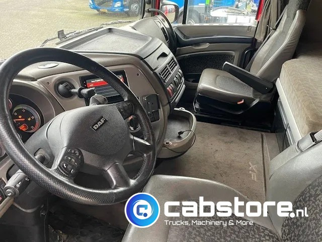 Camión multibasculante DAF XF 105 .460 FAS Euro 5 - Haakarmsysteem - Hooklift - Abrolkipper - Year 2006 - ANALOG TACHO -  TUV 05-2025