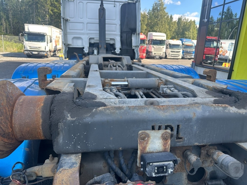 Camión multibasculante DAF XF 530 6x2*4