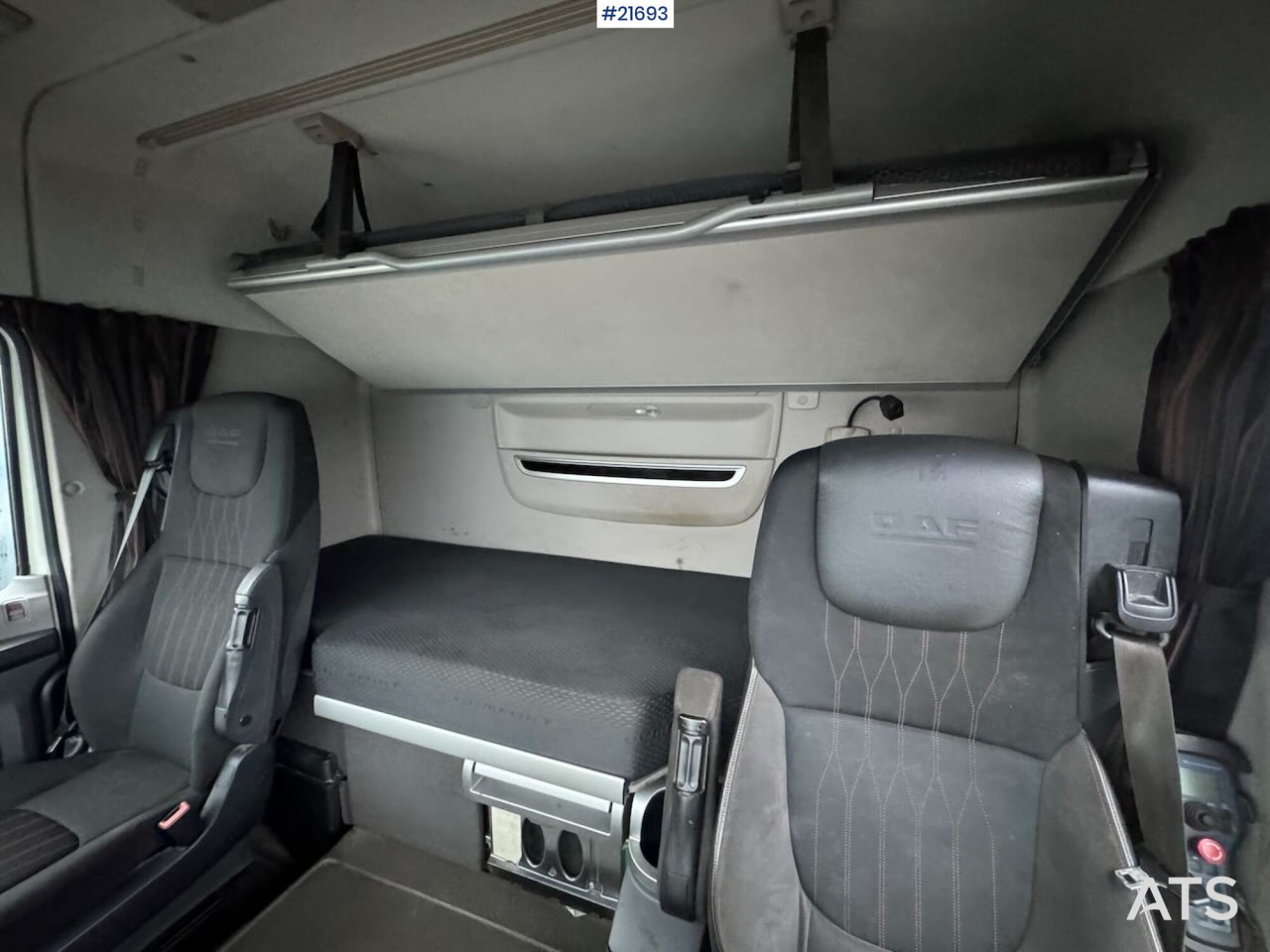 Camión multibasculante DAF XF 530 6x2 Krokbil m/ VDL Krok