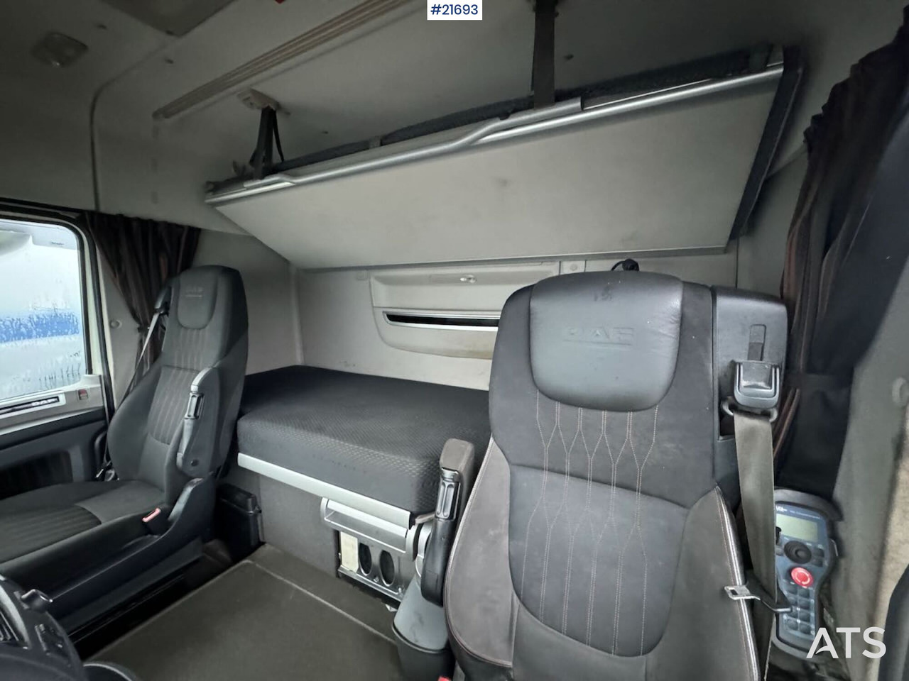 Camión multibasculante DAF XF 530 6x2 Krokbil m/ VDL Krok