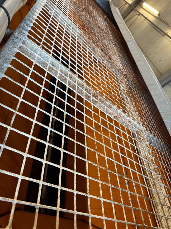 Camión multibasculante Epoke Salzstreuer Winterdienst Bandstreuer