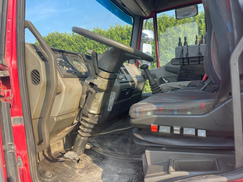Camión multibasculante FIAT IVECO EUROCARGO 150E23
