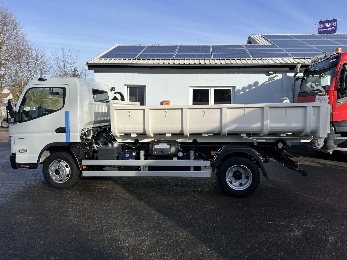 Camión multibasculante FUSO Canter FUSO 7C18 City Abrollkipper