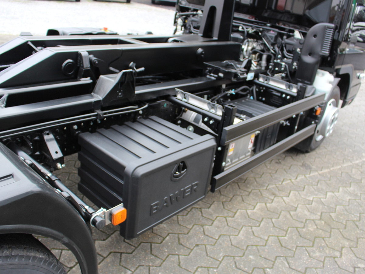 Camión multibasculante FUSO Canter FUSO 9C18 City Abrollkipper Hooklift Bla