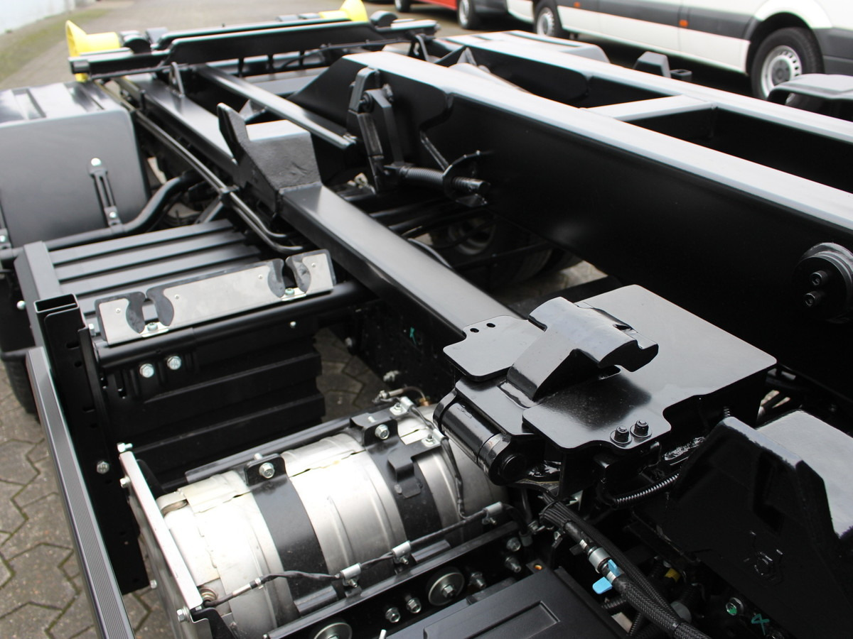 Camión multibasculante FUSO Canter FUSO 9C18 City Abrollkipper Hooklift Bla