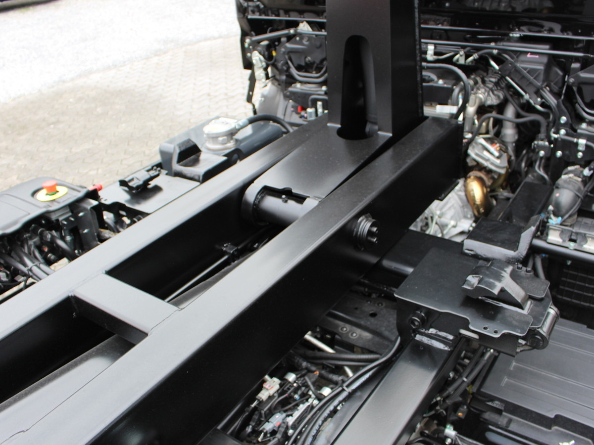 Camión multibasculante FUSO Canter FUSO 9C18 City Abrollkipper Hooklift Bla