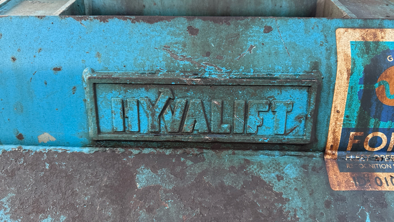 Camión multibasculante HINO 700 3241