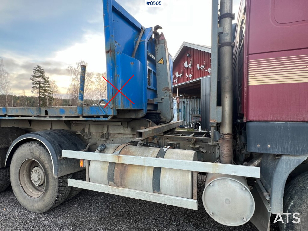 Camión multibasculante Hook Truck Volvo FH 12 6x4 Tridem with gravel flatbed(VIDEO)