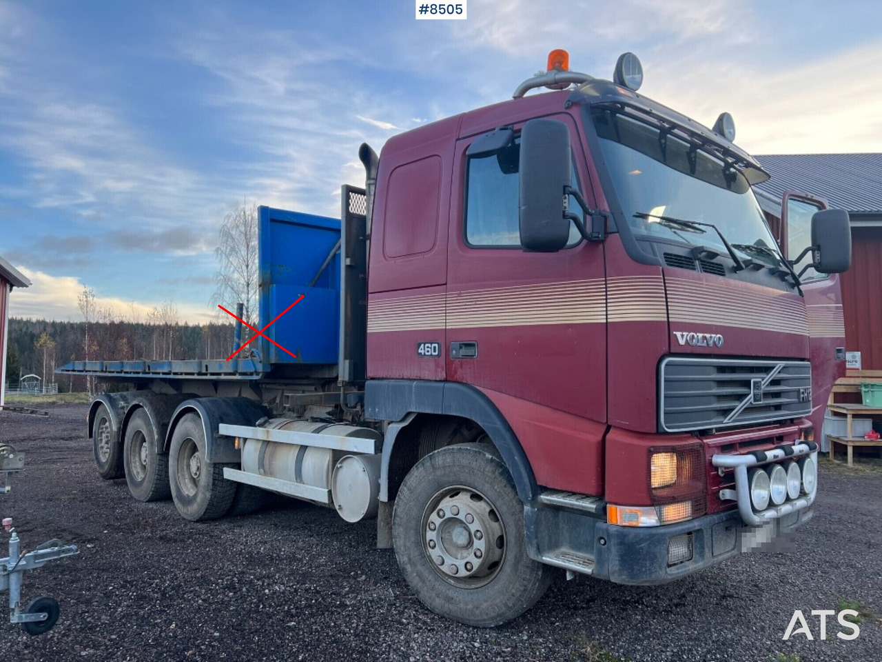 Camión multibasculante Hook Truck Volvo FH 12 6x4 Tridem with gravel flatbed(VIDEO)