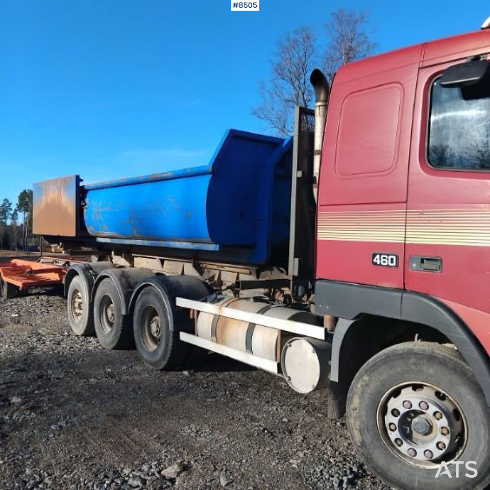 Camión multibasculante Hook Truck Volvo FH 12 6x4 Tridem with gravel flatbed(VIDEO)
