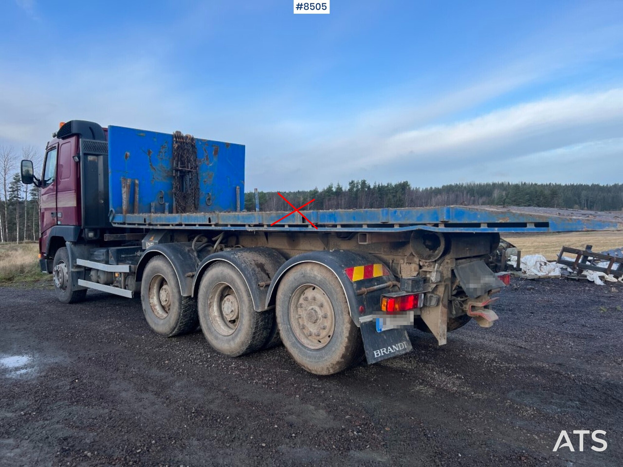 Camión multibasculante Hook Truck Volvo FH 12 6x4 Tridem with gravel flatbed(VIDEO)