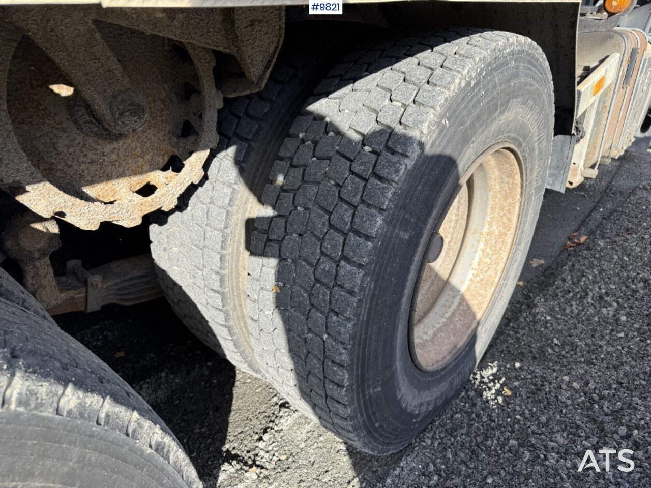 Camión multibasculante Hooklift Truck P124 360 Rep.object