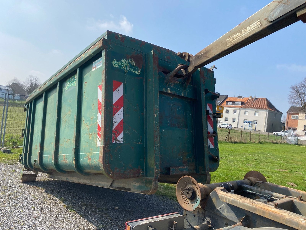 Camión multibasculante Hüllenkremer 10 cbm Stahlcontainer mit Deckel